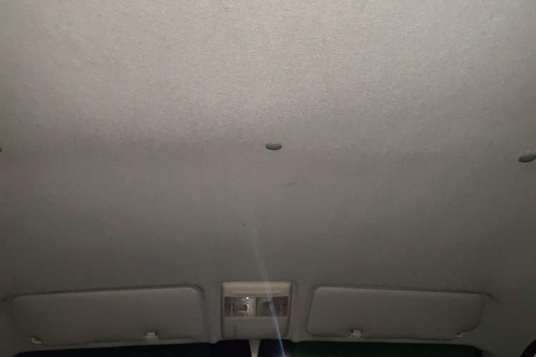 Used Jinbei New Hiace S 2022 1.5L Wealth Edition Non-Air-Conditioned Bus China VI Standard SWC15M Headliner