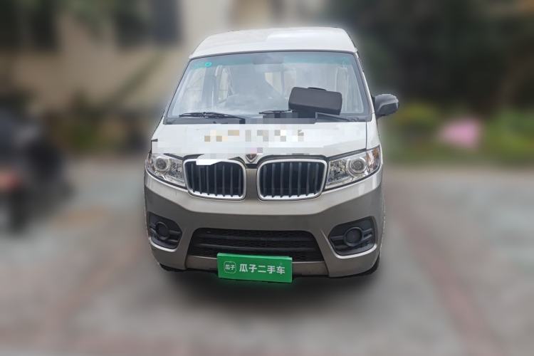 Used Jinbei New Hiace S 2022 1.5L Wealth Edition Non-Air-Conditioned Bus China VI Standard SWC15M Front