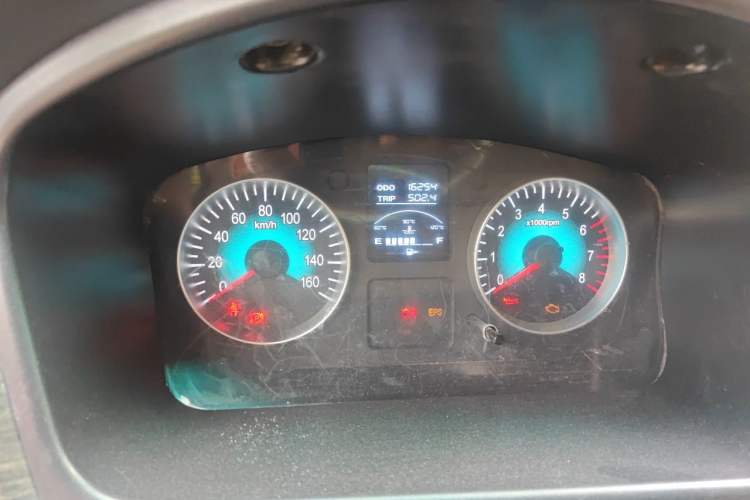 Used Jinbei New Hiace S 2022 1.5L Wealth Edition Non-Air-Conditioned Bus China VI Standard SWC15M Odometer Close Up