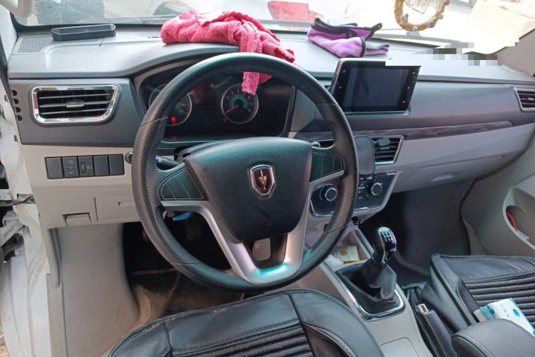 Used Jinbei New Hiace S 2022 1.5L Wealth Edition Non-Air-Conditioned Bus China VI Standard SWC15M Steering Wheel