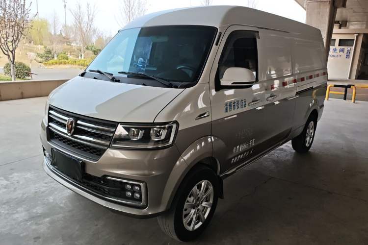 Used Jinbei New Hiace S 2022 1.5L Wealth Edition Air-Conditioner-Free Truck China VI Standard SWC15M Guazi used car, China used car export, Used car for sale, Used Jinbei cars, Cheapest cars for sale