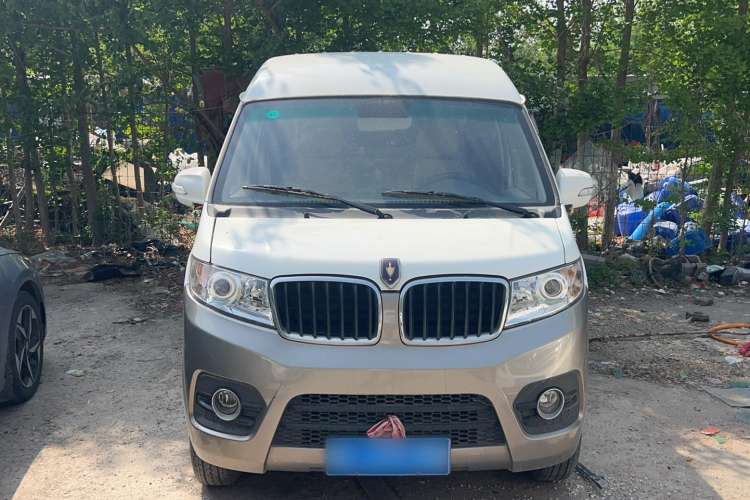 Used Jinbei New Hiace S 2022 1.5L Wealth Edition Air-Conditioner-Free Truck China VI Standard SWC15M Exterior 1