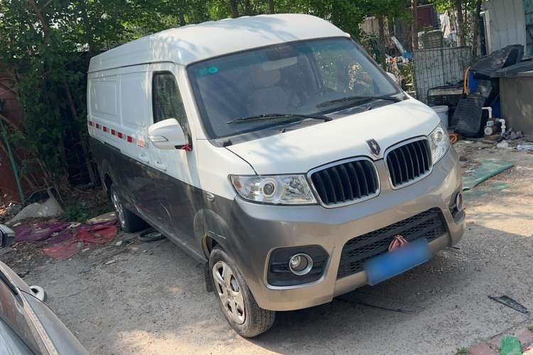 Used Jinbei New Hiace S 2022 1.5L Wealth Edition Air-Conditioner-Free Truck China VI Standard SWC15M Exterior 2