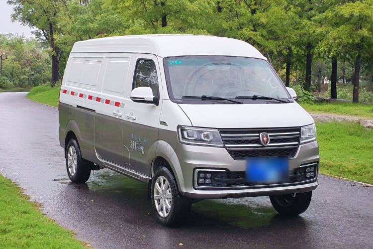 Used Jinbei New Hiace S 2022 1.5L Wealth Edition Air-Conditioner-Free Truck China VI Standard SWC15M Exterior 2