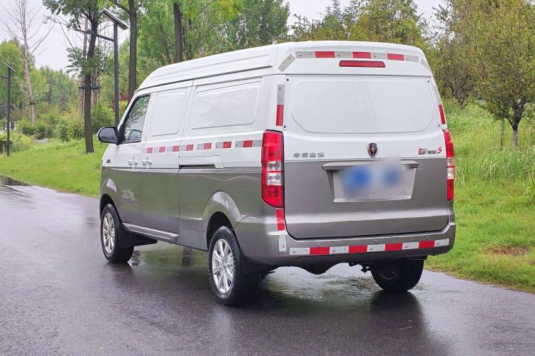 Used Jinbei New Hiace S 2022 1.5L Wealth Edition Air-Conditioner-Free Truck China VI Standard SWC15M Exterior 3
