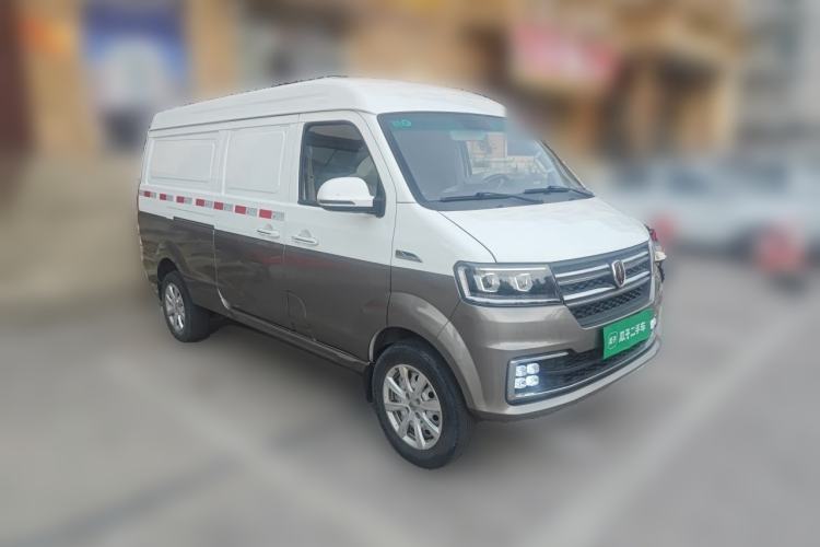 Used Jinbei New Hiace S 2022 1.5L Wealth Edition Air-Conditioner-Free Truck China VI Standard SWC15M Front Right 45 Deg