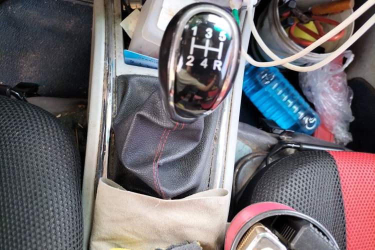 Used Jinbei New Hiace S 2022 1.5L Wealth Edition Air-Conditioner-Free Truck China VI Standard SWC15M Gear Lever
