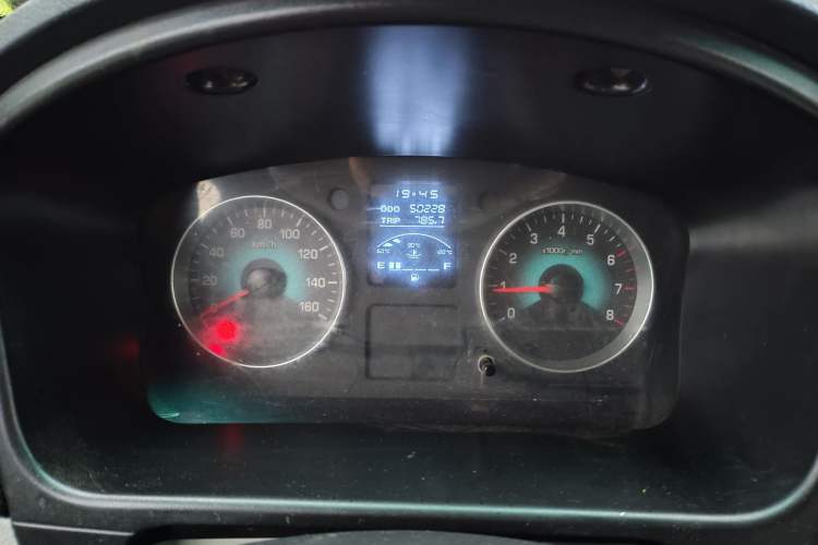 Used Jinbei New Hiace S 2022 1.5L Wealth Edition Air-Conditioner-Free Truck China VI Standard SWC15M Interior 11