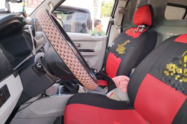 Used Jinbei New Hiace S 2022 1.5L Wealth Edition Air-Conditioner-Free Truck China VI Standard SWC15M Left Front Seat
