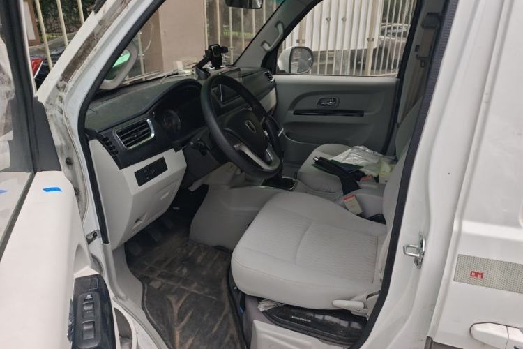 Used Jinbei New Hiace S 2022 1.5L Wealth Edition Air-Conditioner-Free Truck China VI Standard SWC15M Left Front Seat
