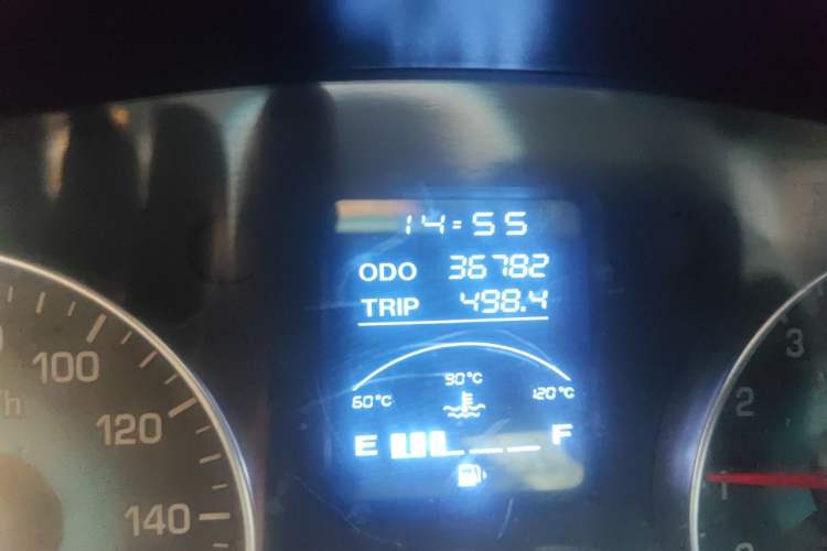 Used Jinbei New Hiace S 2022 1.5L Wealth Edition Air-Conditioner-Free Truck China VI Standard SWC15M Odometer Close Up