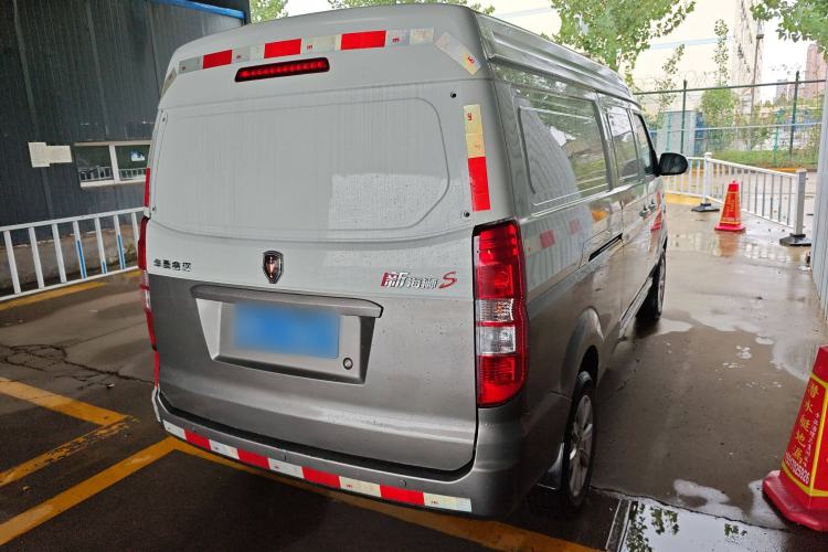 Used Jinbei New Hiace S 2022 1.5L Wealth Edition Air-Conditioner-Free Truck China VI Standard SWC15M Rear Right 45 Deg