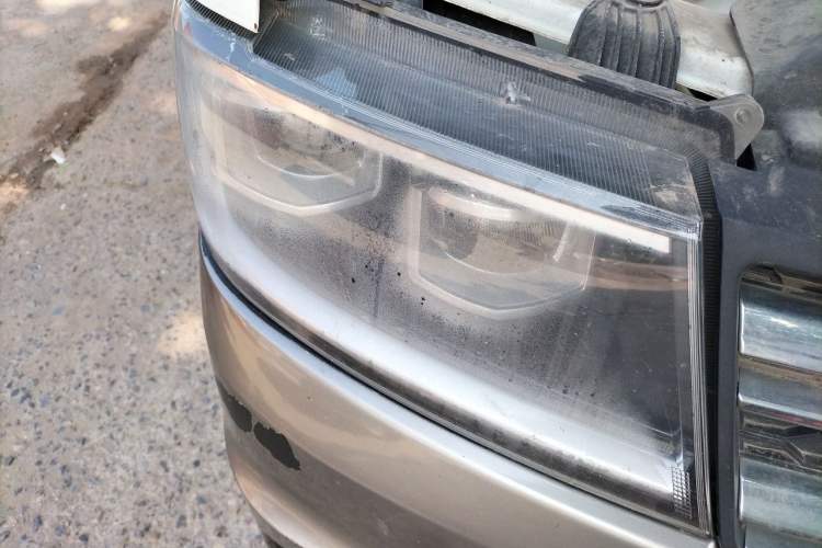 Used Jinbei New Hiace S 2022 1.5L Wealth Edition Air-Conditioner-Free Truck China VI Standard SWC15M Right Front Headlight