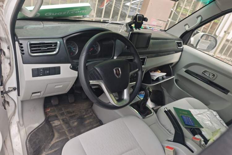 Used Jinbei New Hiace S 2022 1.5L Wealth Edition Air-Conditioner-Free Truck China VI Standard SWC15M Steering Wheel