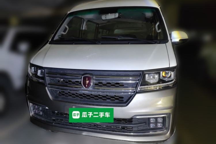 Used Jinbei New Hiace S 2023 1.5L Wealth Edition Passenger Van 5/6/7-Seater Central Air Conditioning Version SWC15M Front