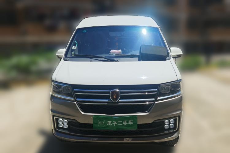 Used Jinbei New Hiace S 2023 1.5L Wealth Edition Passenger Van 5/6/7-Seater Central Air Conditioning Version SWC15M Front