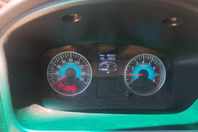 Used Jinbei New Hiace S 2023 1.5L Wealth Edition Passenger Van 5/6/7-Seater Central Air Conditioning Version SWC15M Instrument Cluster