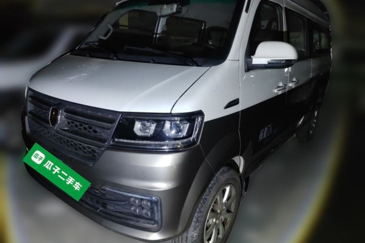 Used Jinbei New Hiace S 2023 1.5L Wealth Edition Passenger Van 5/6/7-Seater Central Air Conditioning Version SWC15M Guazi used car, China used car export, Used car for sale, Used cars, Cheapest cars for sale