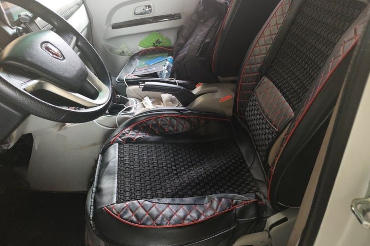 Used Jinbei New Hiace S 2023 1.5L Wealth Edition Passenger Van 5/6/7-Seater Non-Air-Conditioned Version SWC15M Left Front Seat