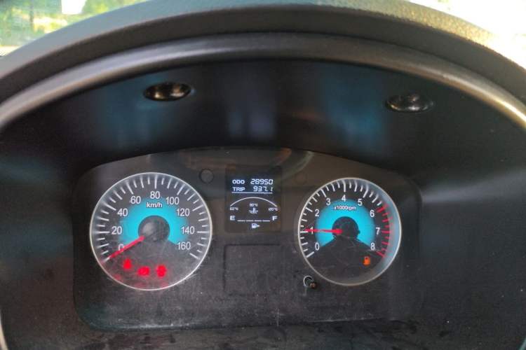Used Jinbei New Hiace S 2023 1.5L Wealth Edition Passenger Van 5/6/7-Seater Central Air Conditioning Version SWC15M Odometer Close Up