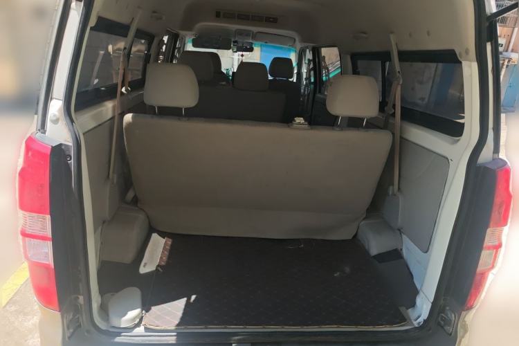 Used Jinbei New Hiace S 2023 1.5L Wealth Edition Passenger Van 5/6/7-Seater Central Air Conditioning Version SWC15M Trunk