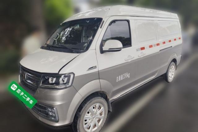 Jinbei New Hiace S 2023 1.6L Wealth Edition Van 2/5-Seater Air-Conditioned Model SWD16M usata