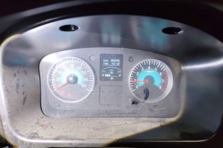 Used Jinbei New Hiace S 2023 1.5L Wealth Edition Passenger Van 5/6/7-Seater Central Air Conditioning Version SWC15M Instrument Cluster