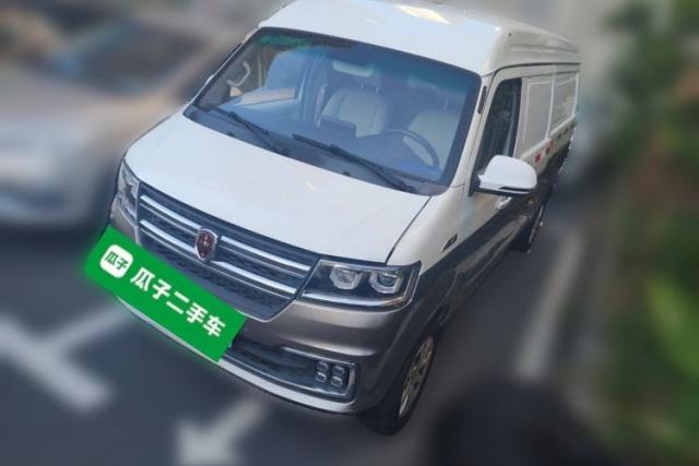 Used Jinbei New Hiace S 2023 1.6L Luxury Cargo Version 2/5-Seater SWD16M