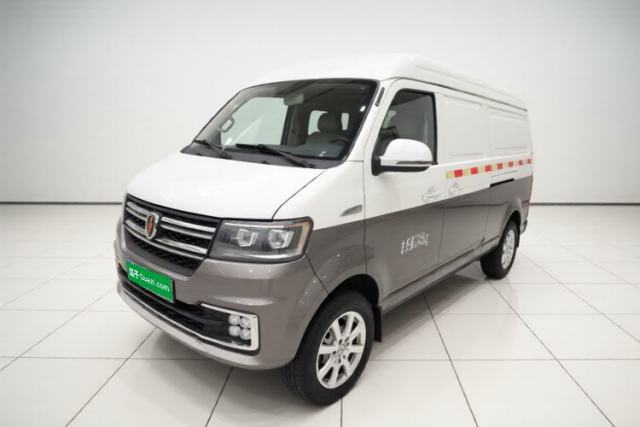 Ojetý Jinbei New Hiace S 2023 1.5L Wealth Edition Van 2/5-Seater Air-Conditioned Model SWC15M