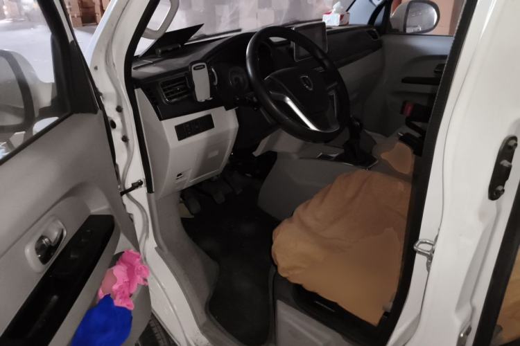 Used Jinbei New Hiace S 2023 1.5L Wealth Edition Passenger Van 5/6/7-Seater Central Air Conditioning Version SWC15M Driver Seat