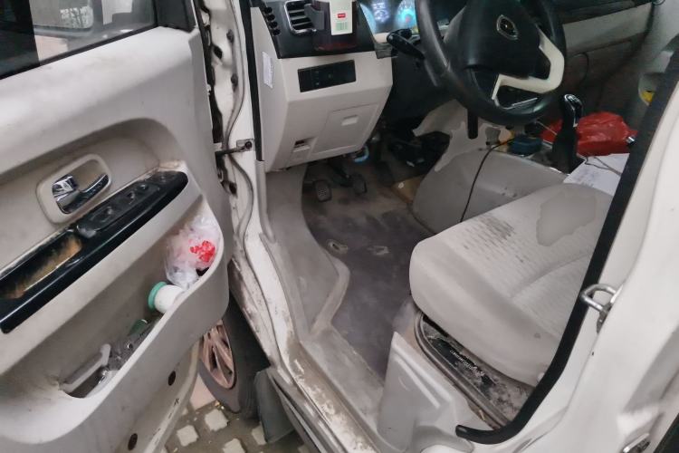 Used Jinbei New Hiace S 2023 1.5L Wealth Edition Passenger Van 5/6/7-Seater Non-Air-Conditioned Version SWC15M Driver Seat