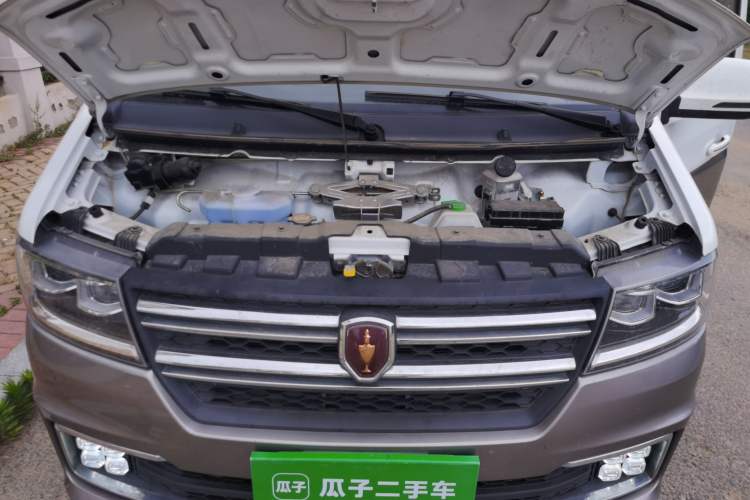 Used Jinbei New Hiace S 2023 1.5L Wealth Edition Van 2/5-Seater Air-Conditioned Model SWC15M Engine Bay