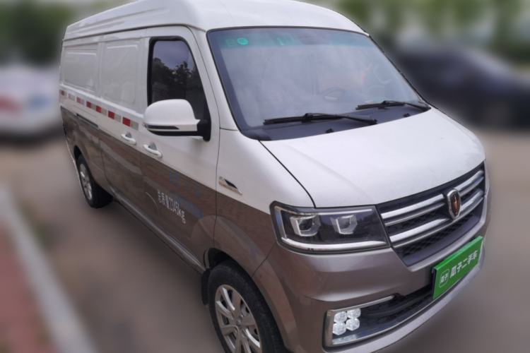 Used Jinbei New Hiace S 2023 1.5L Wealth Edition Van 2/5-Seater Air-Conditioned Model SWC15M Exterior 2