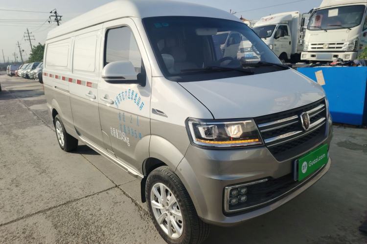 Used Jinbei New Hiace S 2023 1.5L Wealth Edition Van 2/5-Seater Non-Air-Conditioned Version SWC15M Exterior 2
