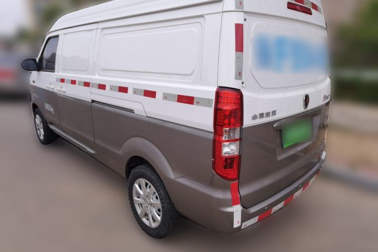 Used Jinbei New Hiace S 2023 1.5L Wealth Edition Van 2/5-Seater Air-Conditioned Model SWC15M Exterior 3