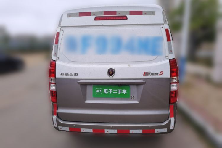 Used Jinbei New Hiace S 2023 1.5L Wealth Edition Van 2/5-Seater Air-Conditioned Model SWC15M Exterior 4