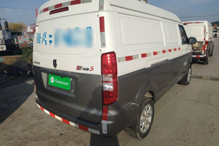 Used Jinbei New Hiace S 2023 1.5L Wealth Edition Van 2/5-Seater Non-Air-Conditioned Version SWC15M Exterior 5
