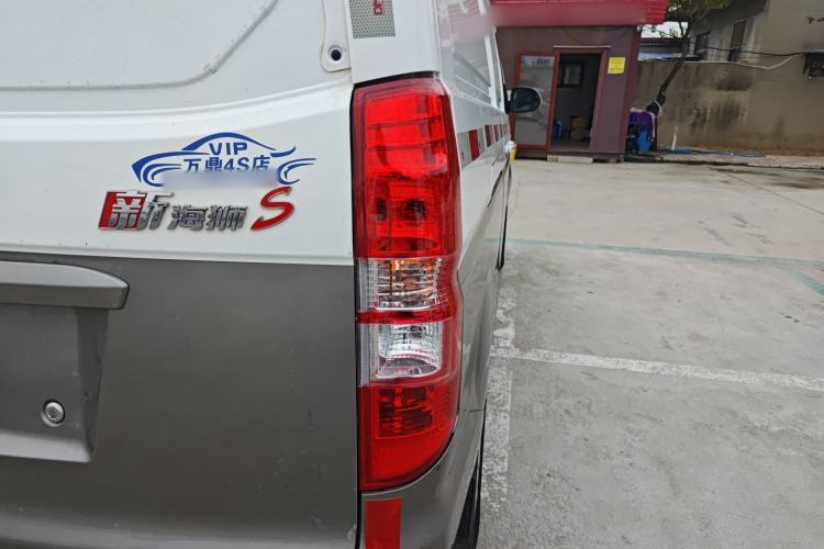 Used Jinbei New Hiace S 2023 1.5L Wealth Edition Van 2/5-Seater Air-Conditioned Model SWC15M Exterior 6