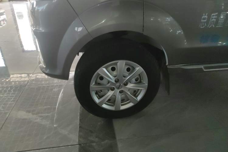 Used Jinbei New Hiace S 2023 1.5L Wealth Edition Van 2/5-Seater Non-Air-Conditioned Version SWC15M Exterior 7