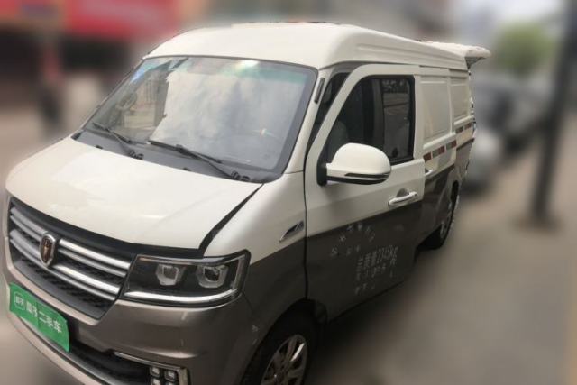 Used Jinbei New Hiace S 2023 1.5L Wealth Edition Van 2/5-Seater Air-Conditioned Model SWC15M