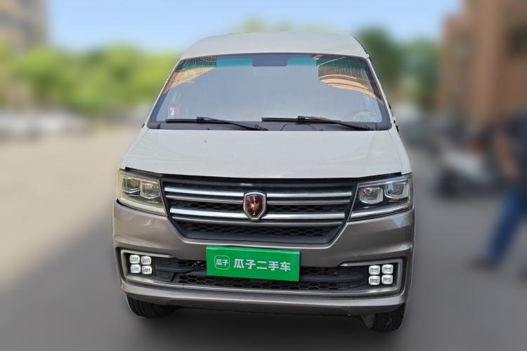 Used Jinbei New Hiace S 2023 1.5L Wealth Edition Van 2/5-Seater Air-Conditioned Model SWC15M Front