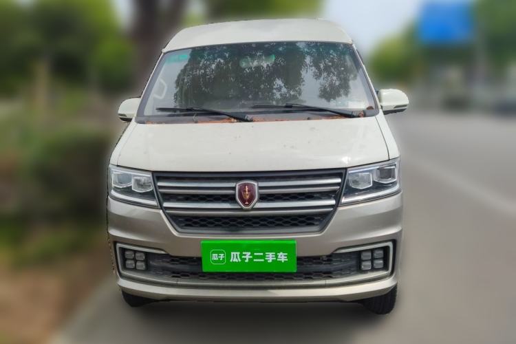 Used Jinbei New Hiace S 2023 1.6L Wealth Edition Van 2/5-Seater Air-Conditioned Model SWD16M Front