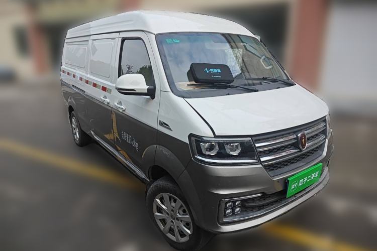 Used Jinbei New Hiace S 2023 1.5L Wealth Edition Van 2/5-Seater Non-Air-Conditioned Version SWC15M Front Right 45 Deg