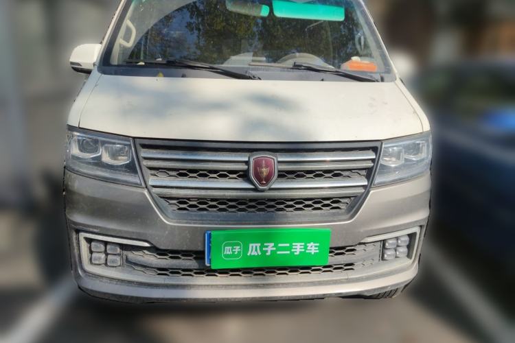 Used Jinbei New Hiace S 2023 1.5L Wealth Edition Passenger Van 5/6/7-Seater Central Air Conditioning Version SWC15M Front