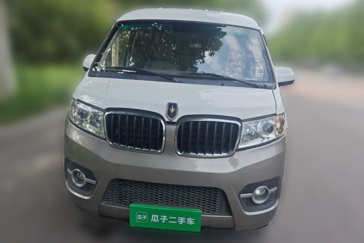 Used Jinbei New Hiace S 2023 1.5L Wealth Edition Van 2/5-Seater Air-Conditioned Model SWC15M Front