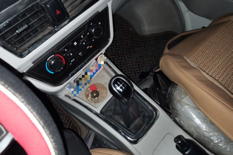 Used Jinbei New Hiace S 2023 1.5L Wealth Edition Passenger Van 5/6/7-Seater Non-Air-Conditioned Version SWC15M Gear Lever