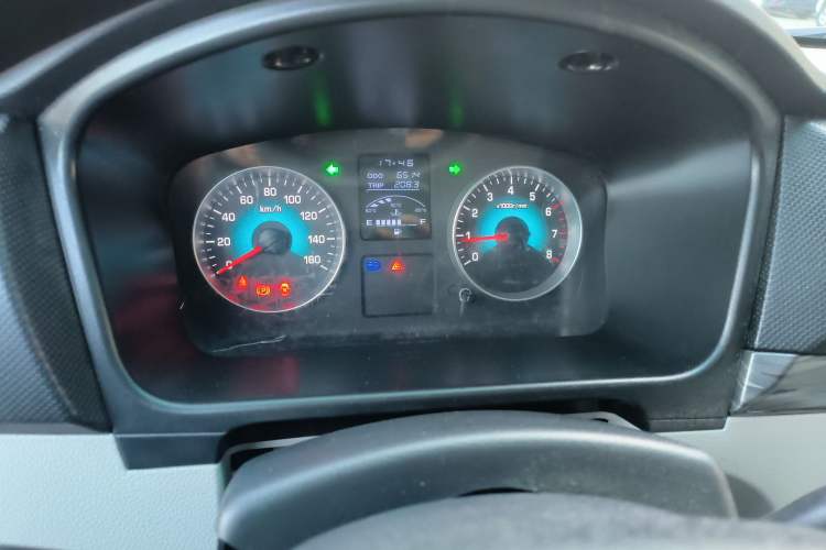 Used Jinbei New Hiace S 2023 1.5L Wealth Edition Van 2/5-Seater Non-Air-Conditioned Version SWC15M Instrument Cluster