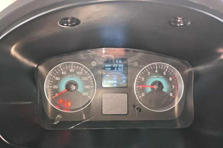 Used Jinbei New Hiace S 2023 1.5L Wealth Edition Van 2/5-Seater Non-Air-Conditioned Version SWC15M Instrument Cluster