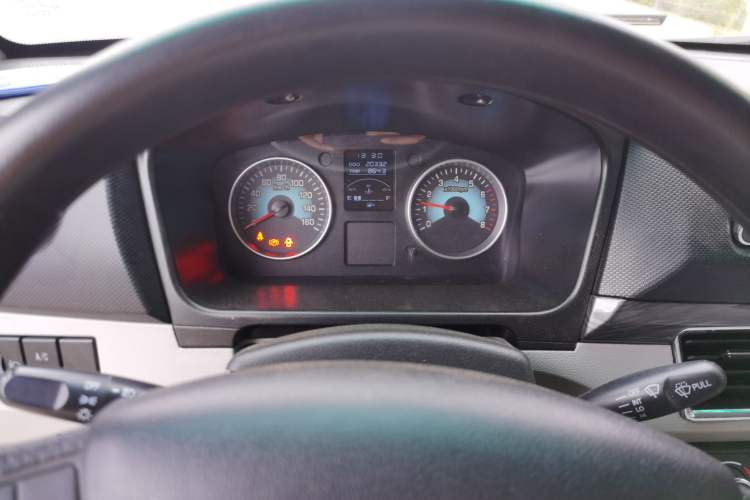 Used Jinbei New Hiace S 2023 1.5L Wealth Edition Van 2/5-Seater Air-Conditioned Model SWC15M Instrument Cluster
