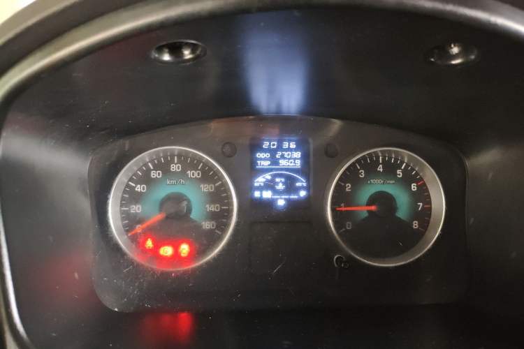 Used Jinbei New Hiace S 2023 1.5L Wealth Edition Van 2/5-Seater Non-Air-Conditioned Version SWC15M Instrument Cluster